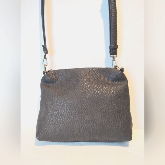 Antik Kraft Pebbled Vegan Leather Crossbody - Picture 3 of 13